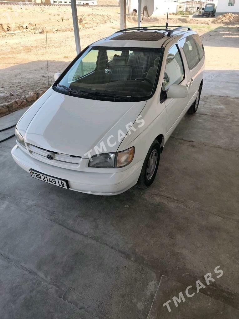 Toyota Sienna 2000 - 170 000 TMT - Керки - img 9