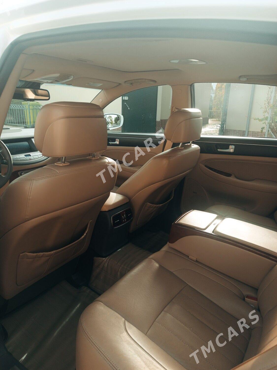 Hyundai Genesis 2012 - 240 000 TMT - 30 mkr - img 3