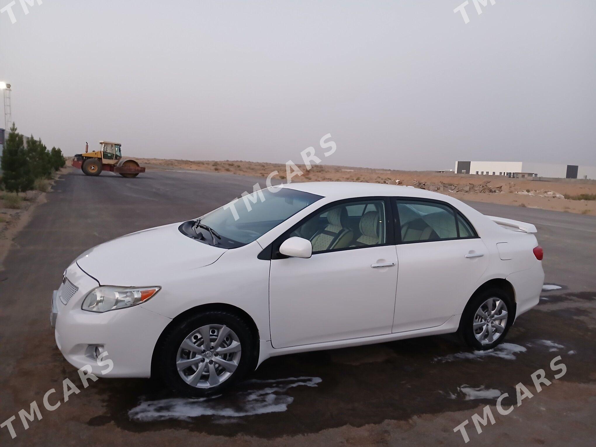 Toyota Corolla 2010 - 120 000 TMT - Türkmenabat - img 4