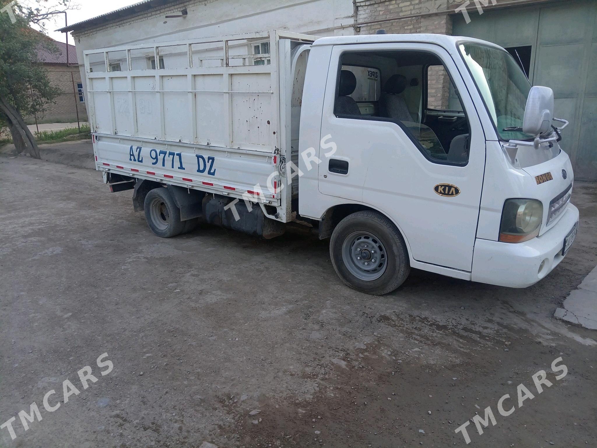 Kia Bongo 2003 - 110 000 TMT - Gurbansoltan Eje - img 2