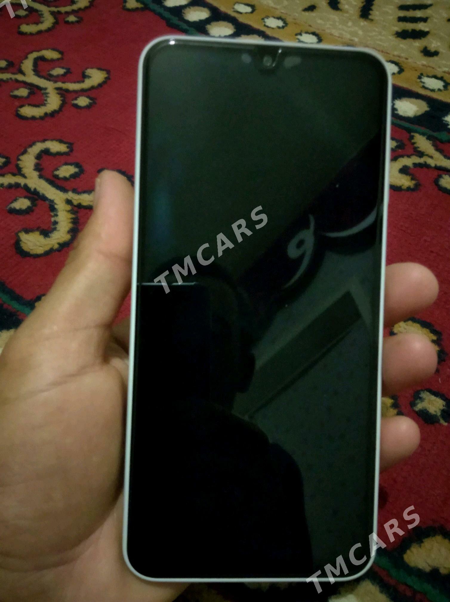 Samsung galaxy 16 - Mary - img 3
