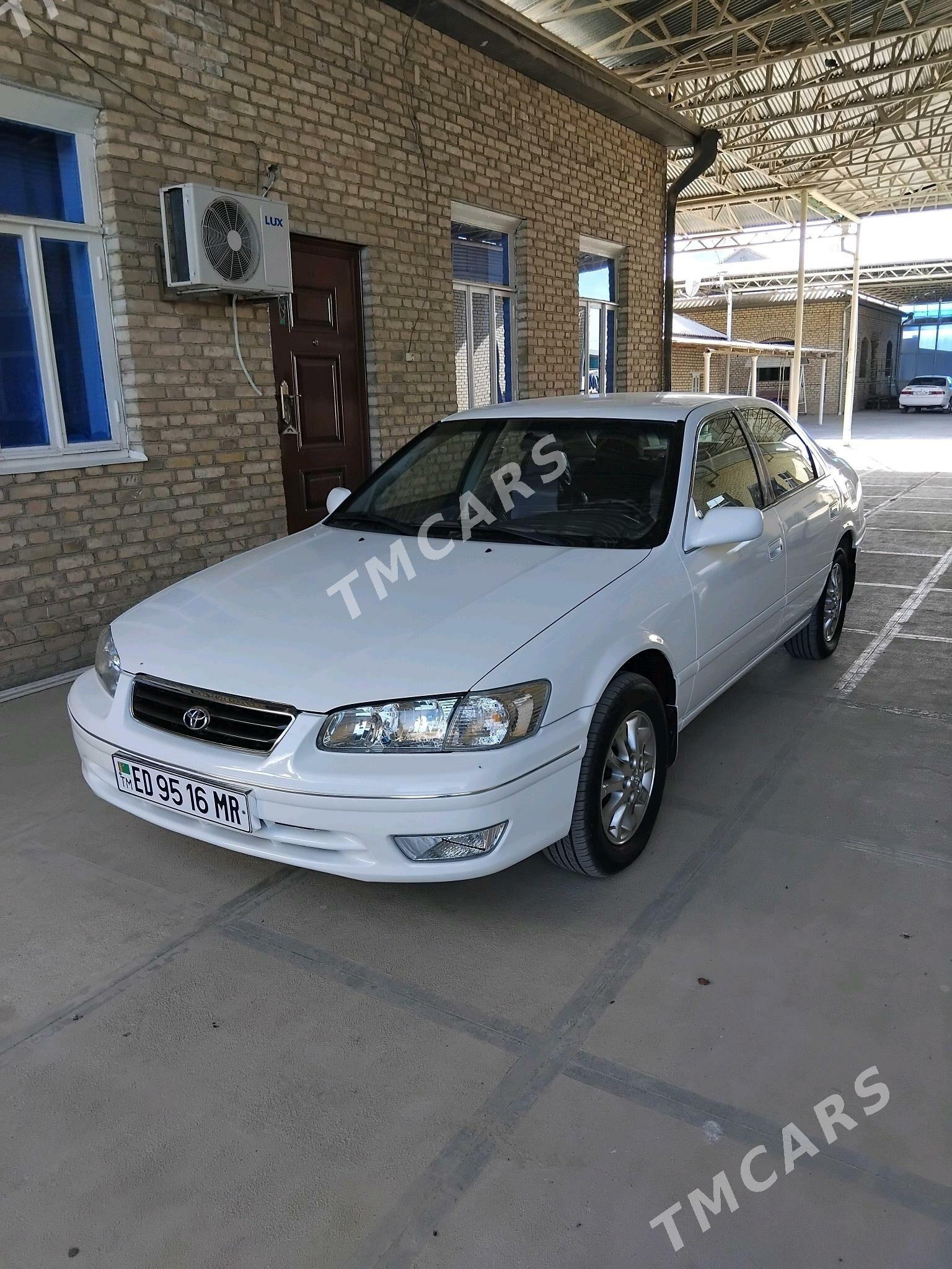 Toyota Camry 2000 - 140 000 TMT - Мары - img 2
