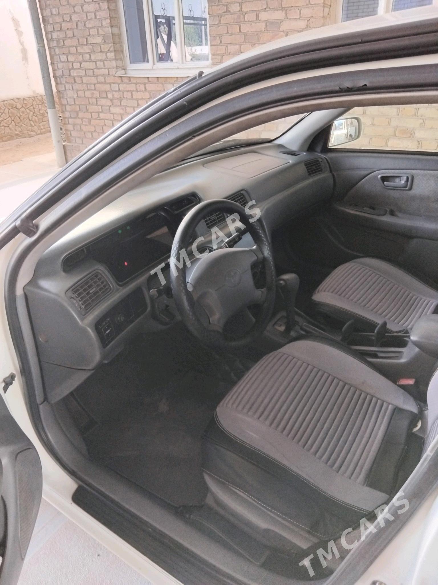 Toyota Camry 2000 - 140 000 TMT - Мары - img 4