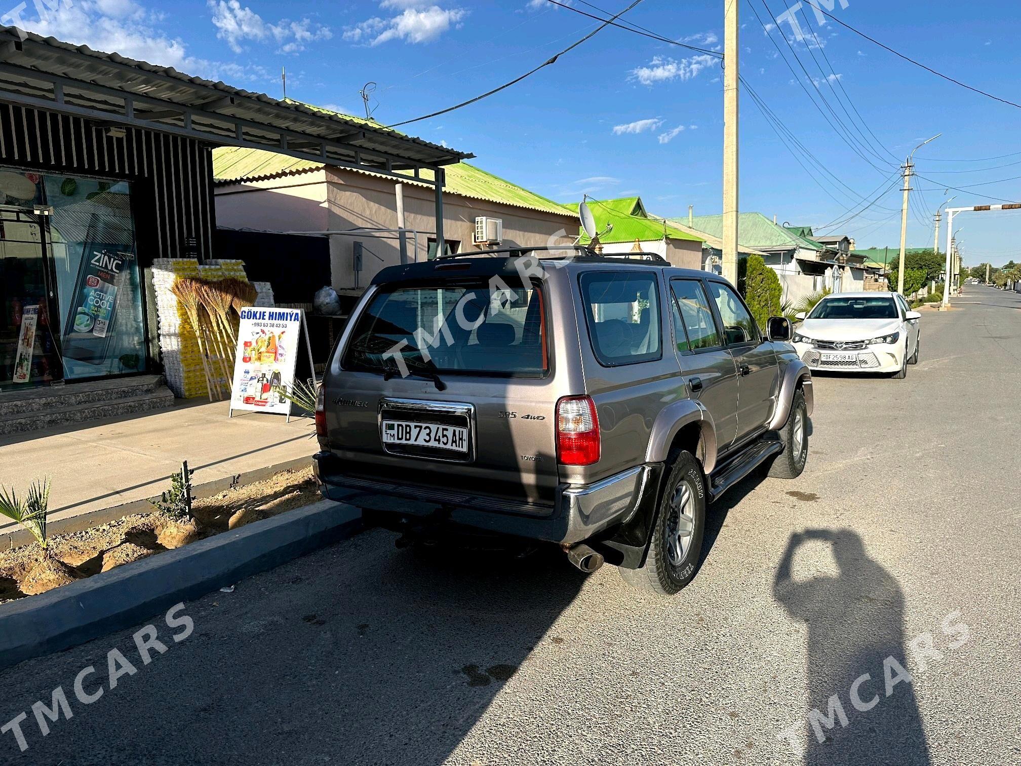 Toyota 4Runner 2002 - 140 000 TMT - Aşgabat - img 4