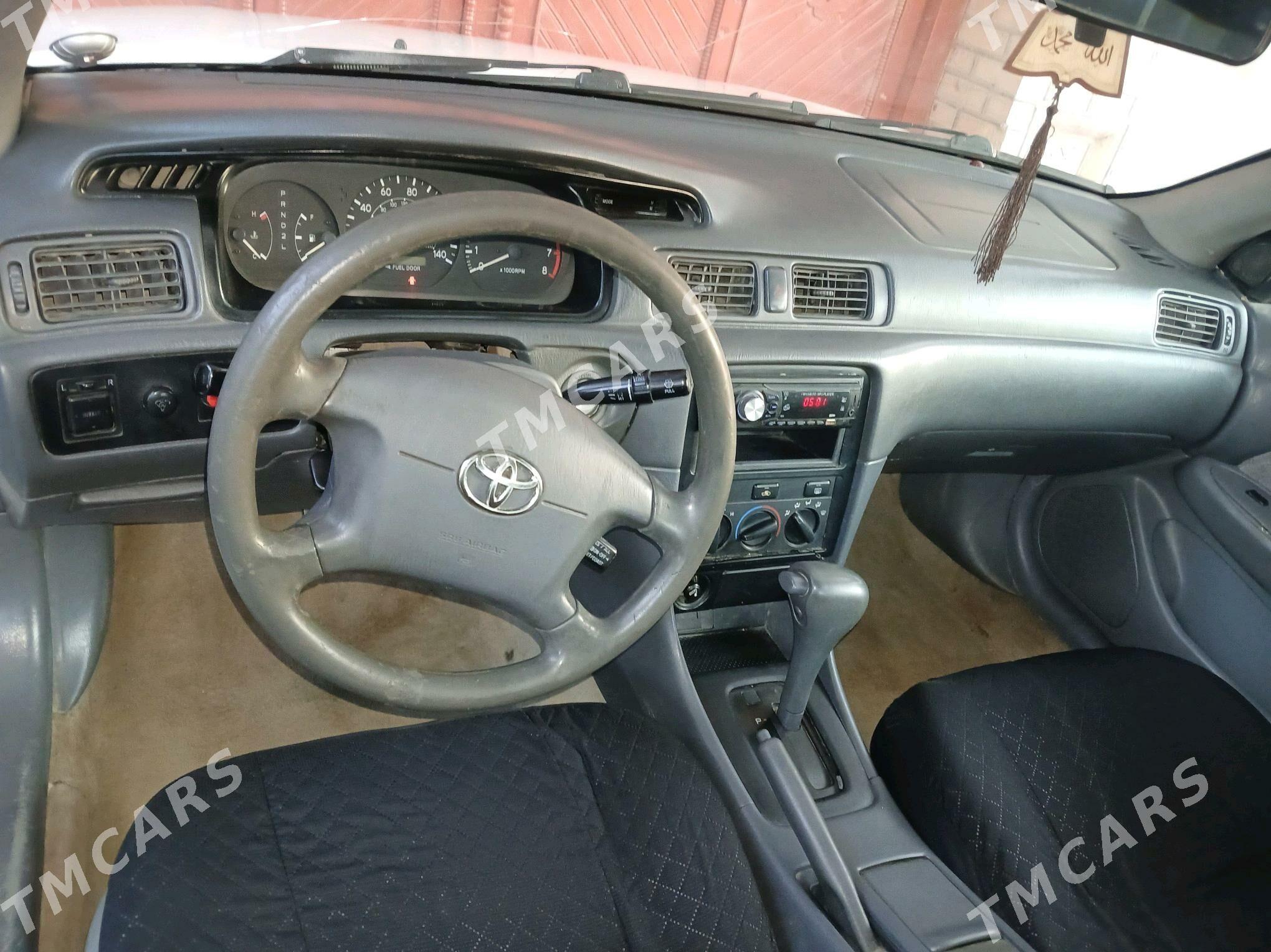 Toyota Camry 2000 - 140 000 TMT - Кёнеургенч - img 4
