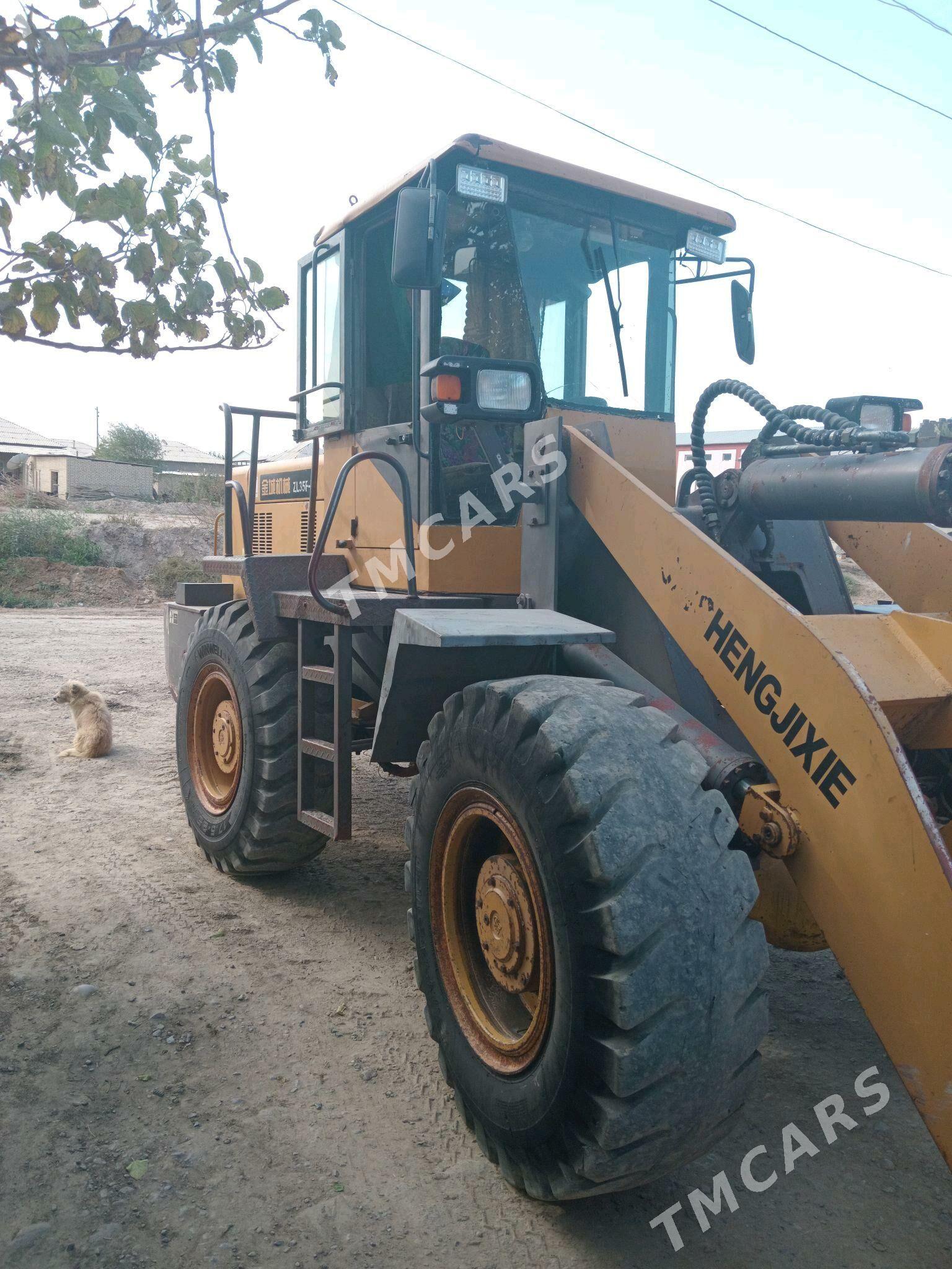 XCMG LW300F 2013 - 350 000 TMT - Мары - img 5