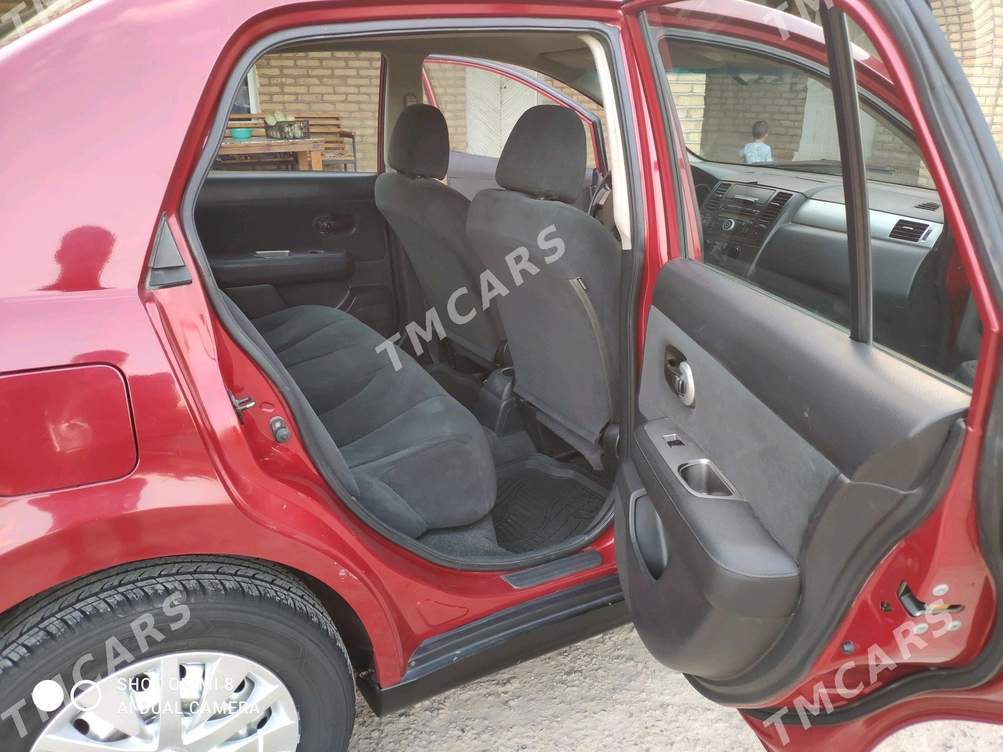 Nissan Versa 2010 - 100 000 TMT - Мары - img 6