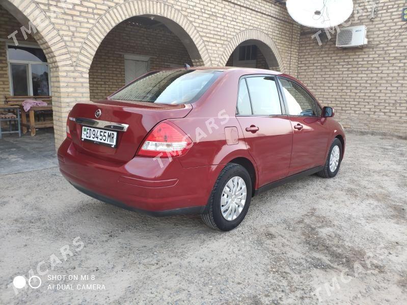 Nissan Versa 2010 - 100 000 TMT - Мары - img 7