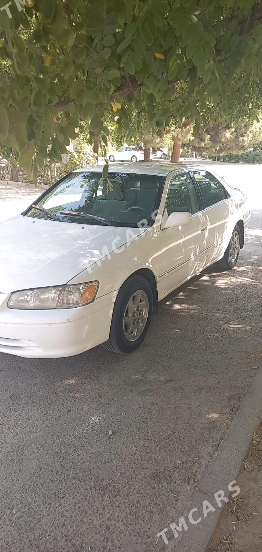 Toyota Camry 2000 - 120 000 TMT - Бедев - img 2