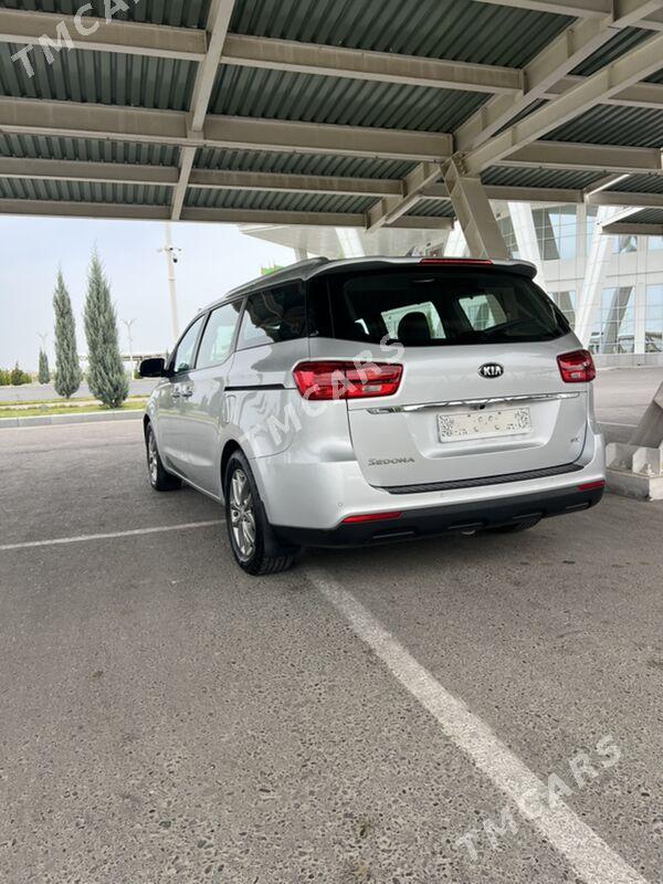 Kia Sedona 2021 - 295 500 TMT - Туркменабат - img 3