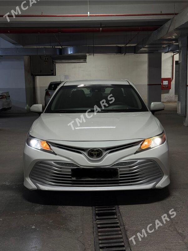 Toyota Camry 2018 - 290 000 TMT - Aşgabat - img 4
