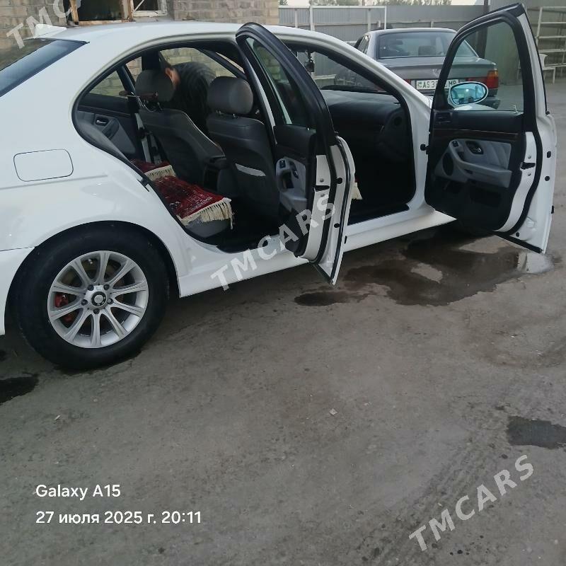 BMW E39 2002 - 150 000 TMT - Мары - img 2