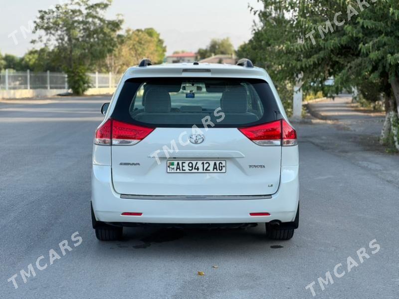 Toyota Sienna 2011 - 269 000 TMT - Ашхабад - img 3