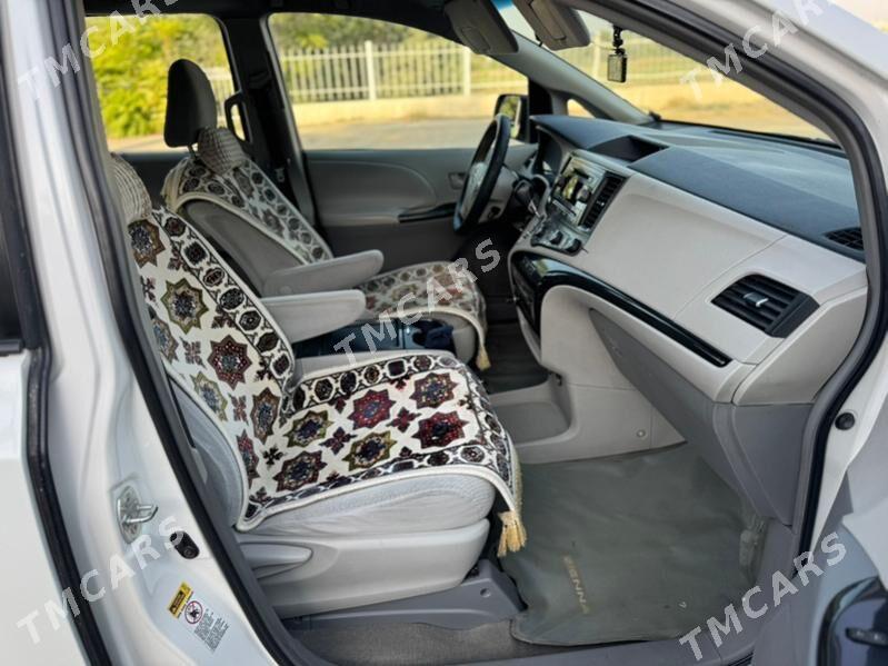 Toyota Sienna 2011 - 269 000 TMT - Ашхабад - img 8