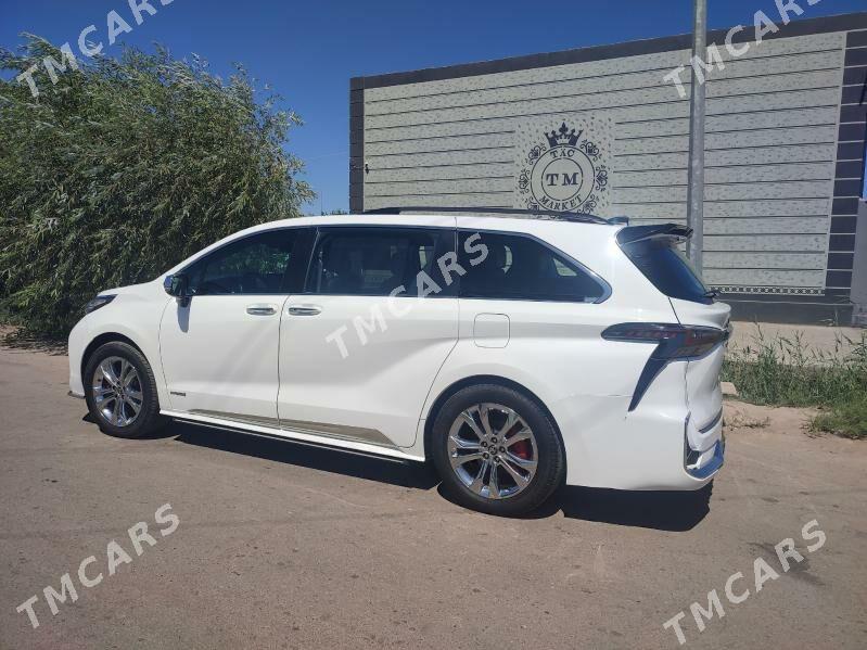 Toyota Sienna 2021 - 800 000 TMT - Daşoguz - img 7