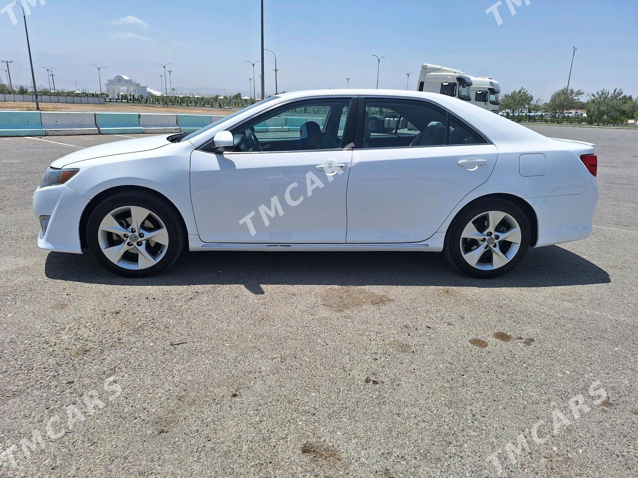 Toyota Camry 2013 - 195 000 TMT - 11 мкр - img 5