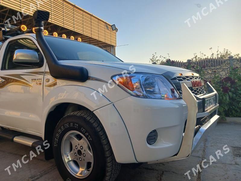 Toyota Hilux 2006 - 179 000 TMT - Мары - img 3