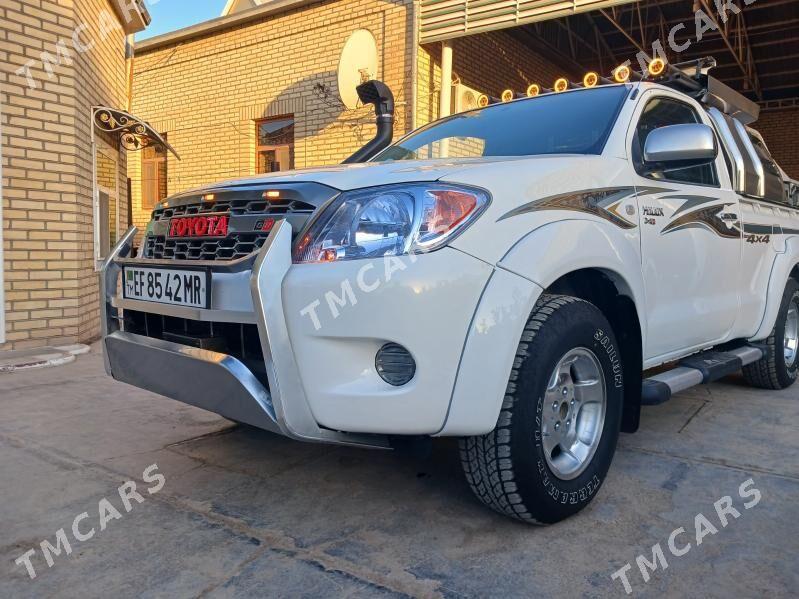 Toyota Hilux 2006 - 179 000 TMT - Мары - img 7