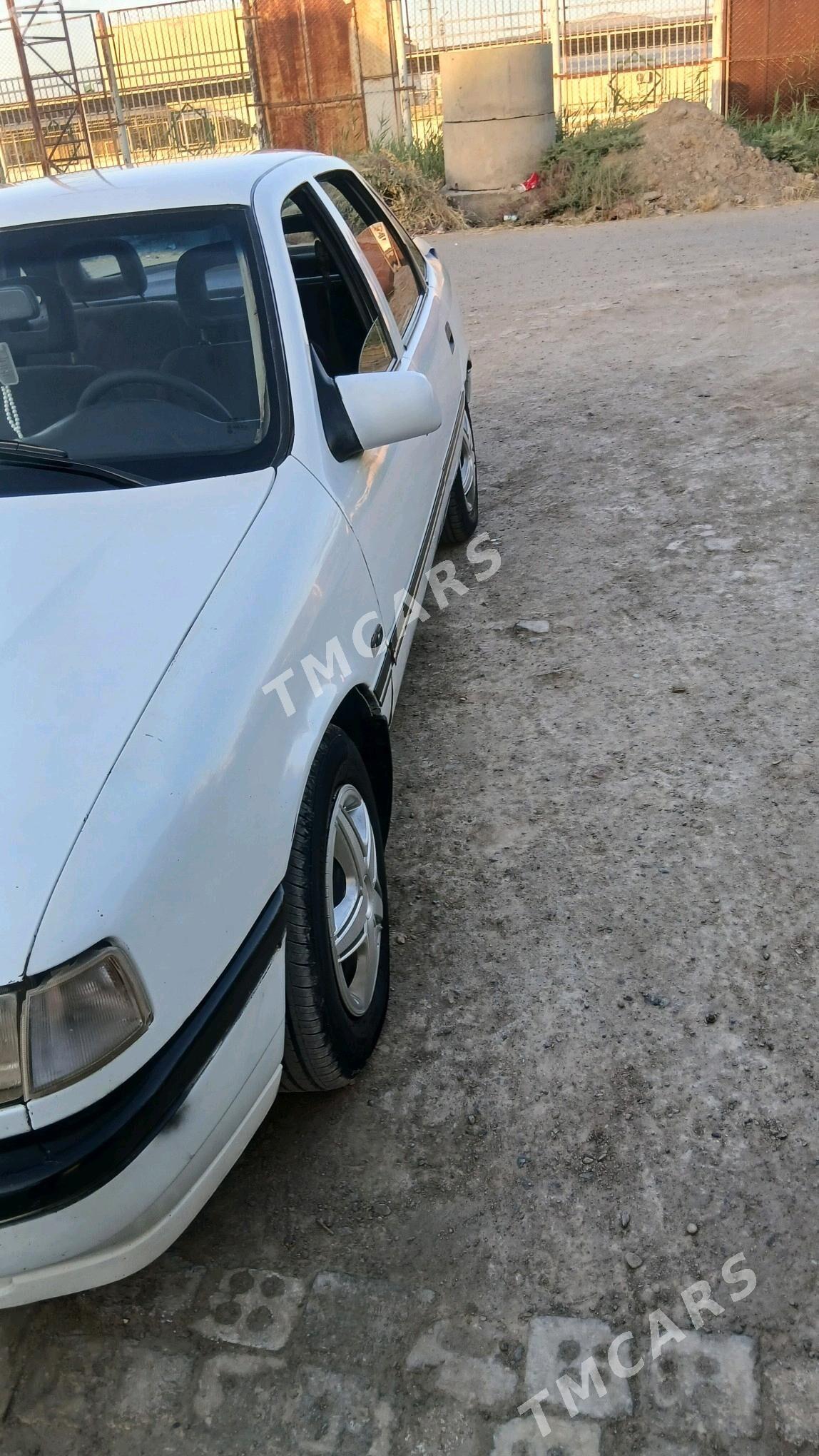 Opel Vectra 1990 - 28 000 TMT - Sakarçäge - img 5