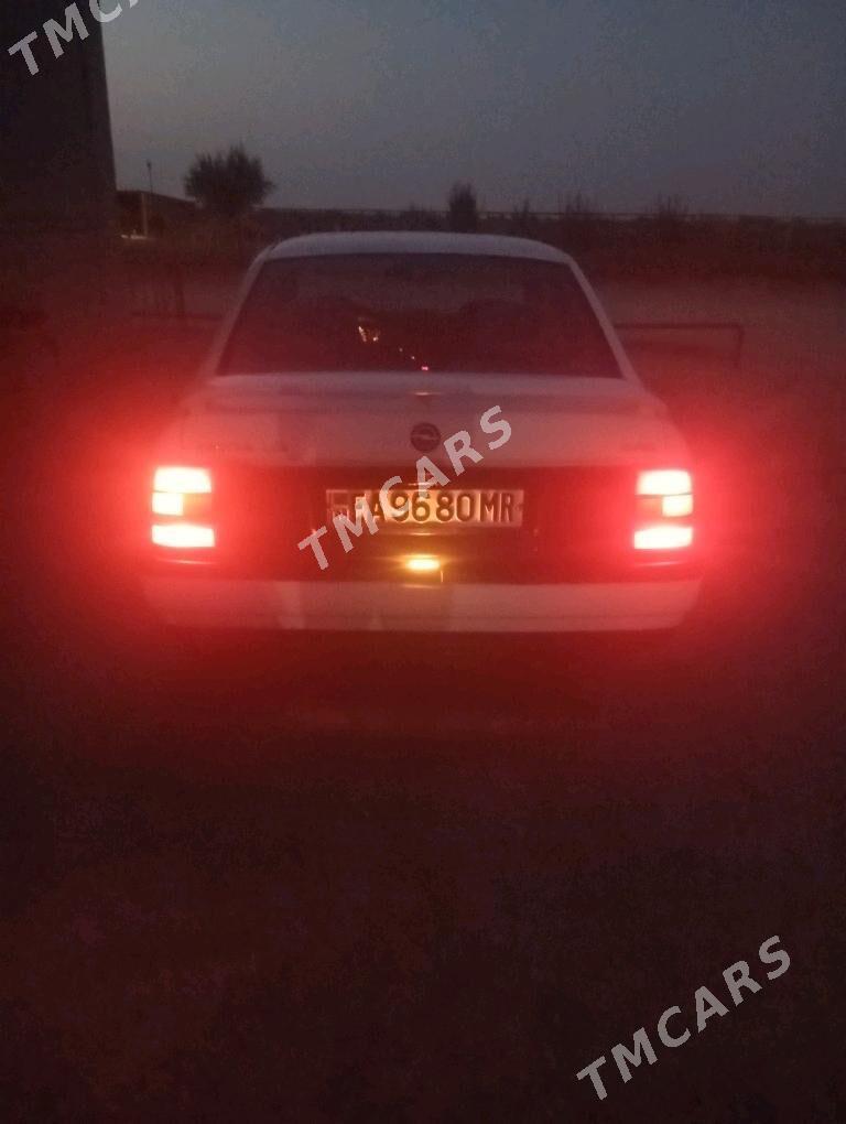 Opel Vectra 1991 - 28 000 TMT - Murgap - img 8
