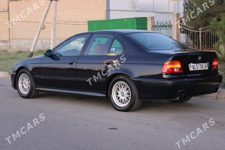 BMW E39 2003 - 160 000 TMT - Türkmenabat - img 3