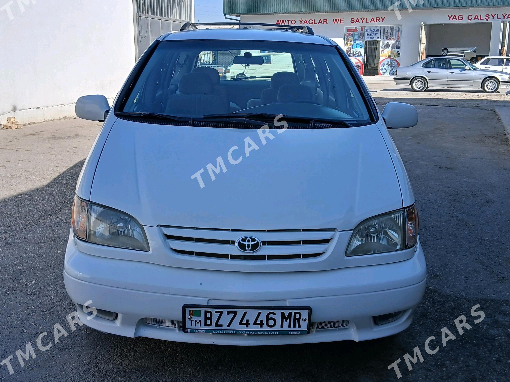 Toyota Sienna 2001 - 135 000 TMT - Мары - img 3