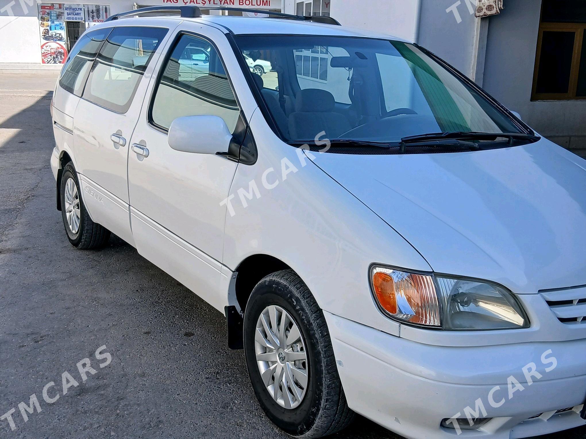 Toyota Sienna 2001 - 135 000 TMT - Мары - img 7