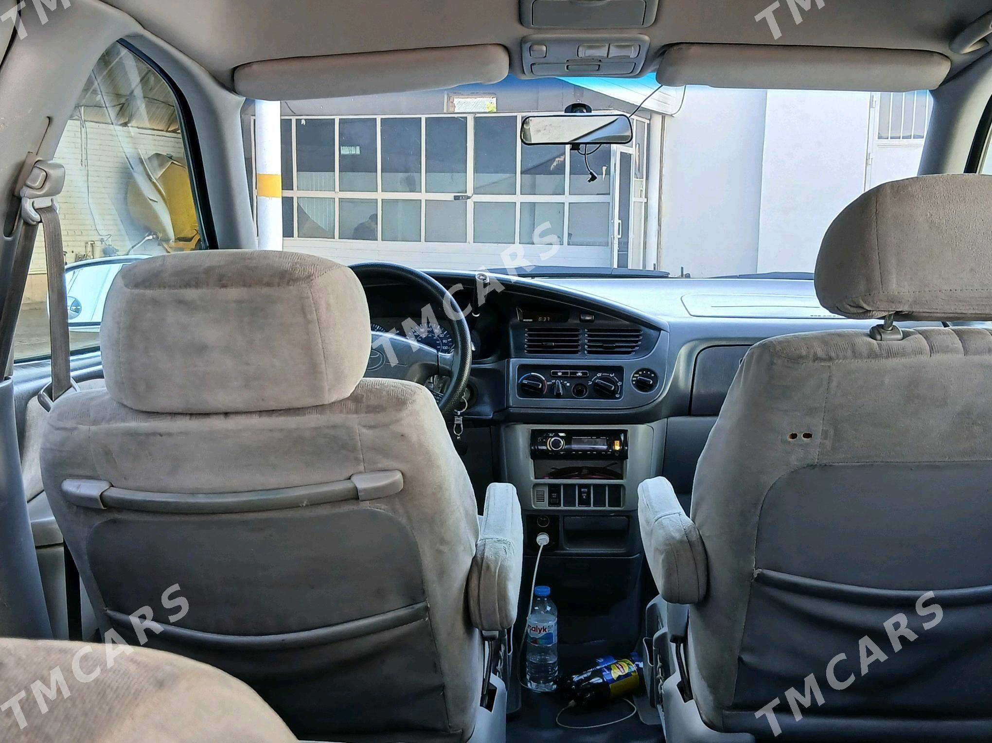 Toyota Sienna 2001 - 135 000 TMT - Мары - img 2
