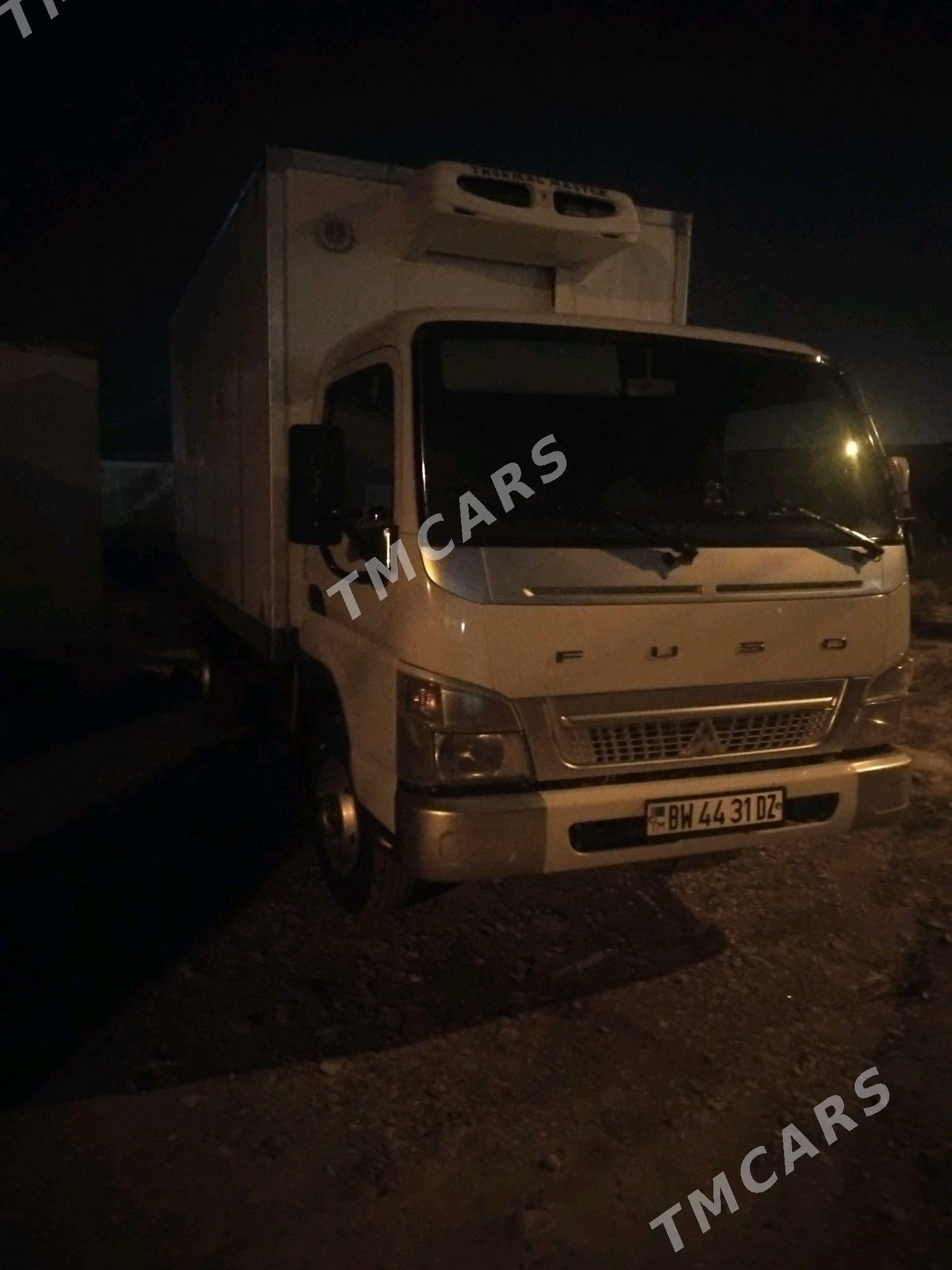 Mitsubishi Fuso 2014 - 500 000 TMT - Gurbansoltan Eje - img 9