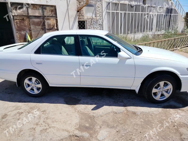 Toyota Camry 2001 - 142 000 TMT - Кёнеургенч - img 2