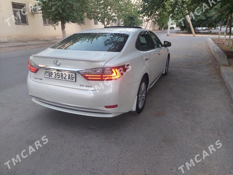 Lexus ES 350 2017 - 450 000 TMT - Parahat 3 - img 2