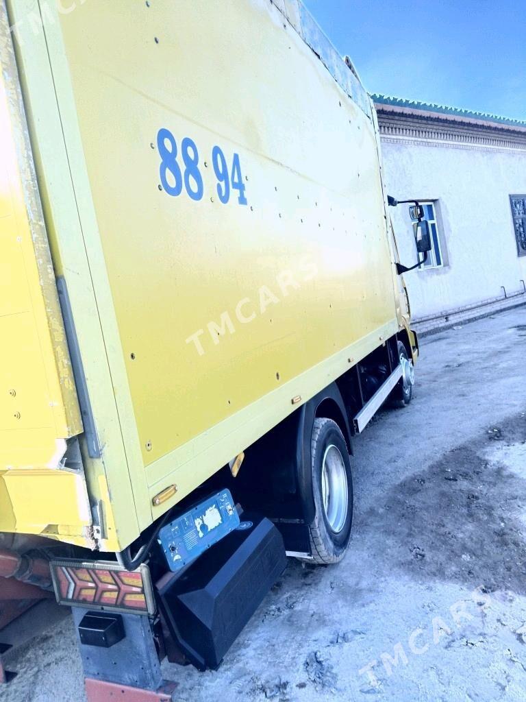 Iveco EuroCargo 2003 - 280 000 TMT - Гурбансолтан Едже - img 2