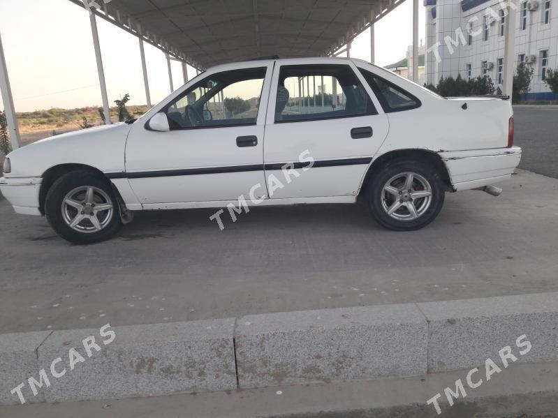 Opel Vectra 1992 - 30 000 TMT - Мургап - img 4