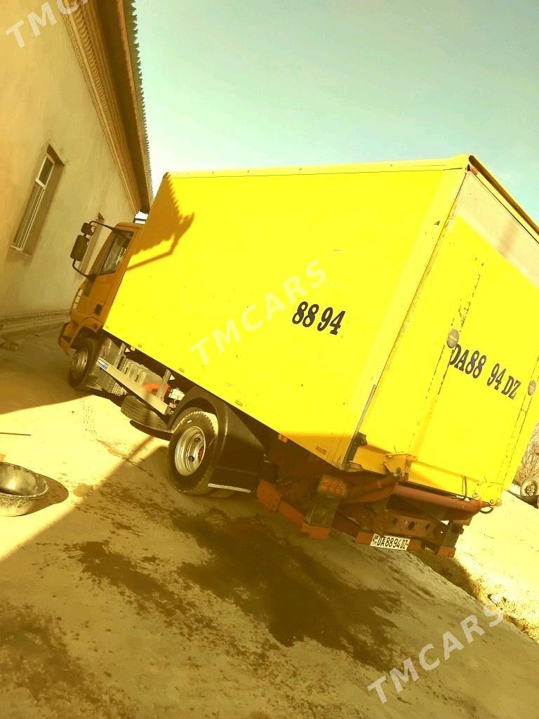 Iveco EuroCargo 2003 - 280 000 TMT - Гурбансолтан Едже - img 3