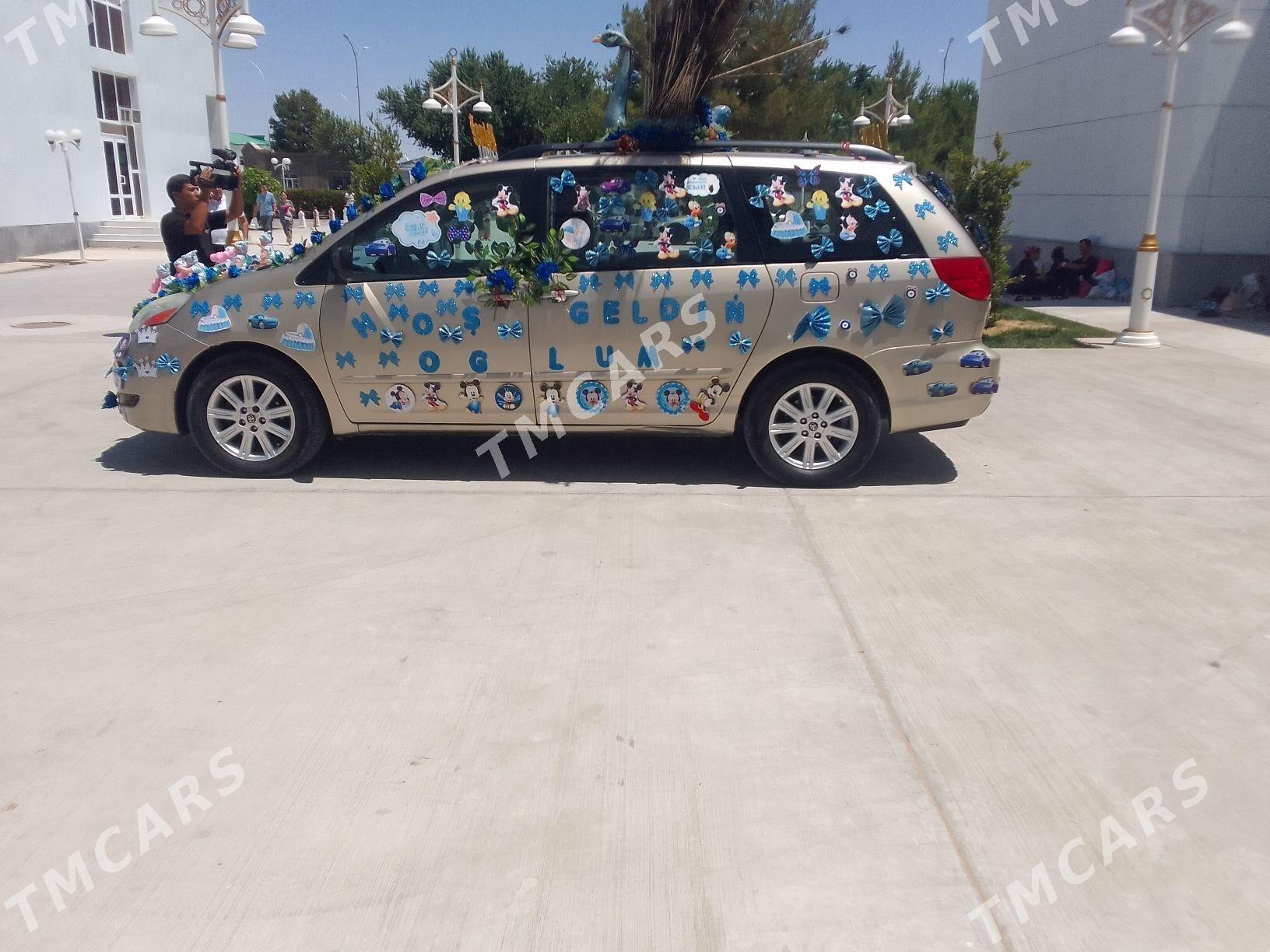 Toyota Sienna 2008 - 210 000 TMT - Мургап - img 3