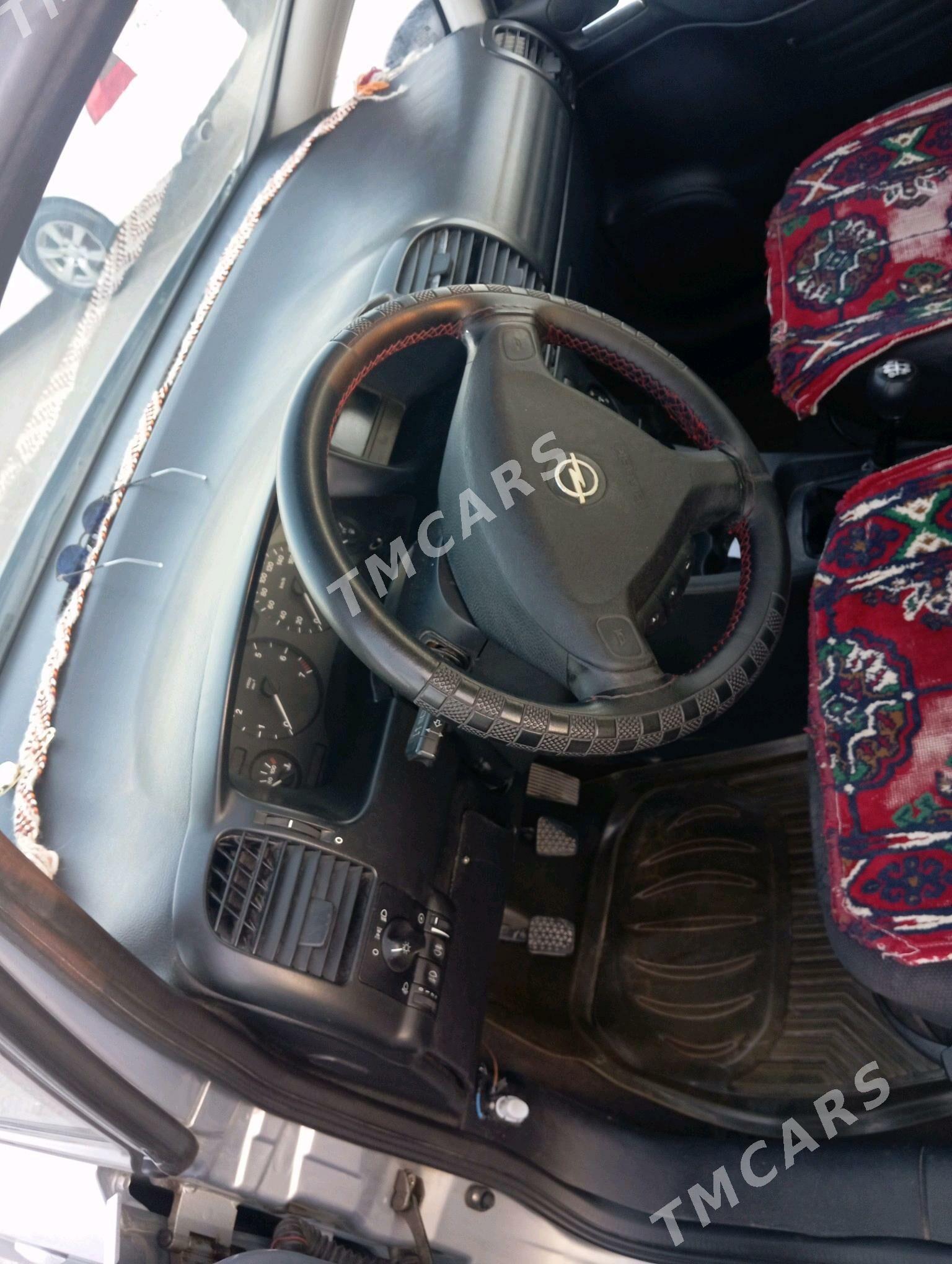 Opel Zafira 2001 - 80 000 TMT - Шабатский этрап - img 5