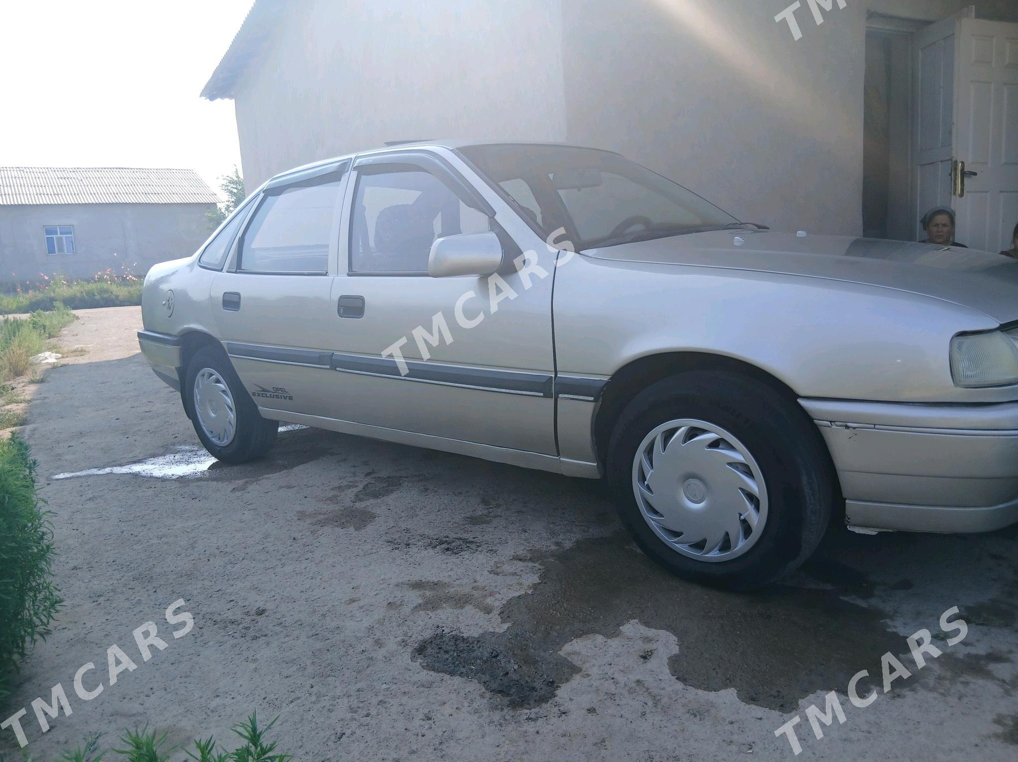 Opel Vectra 1991 - 33 000 TMT - Губадаг - img 5