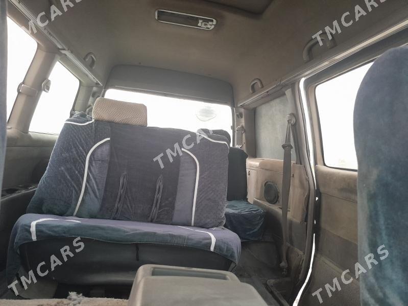 Toyota Town Ace 1993 - 18 000 TMT - Etrek - img 2