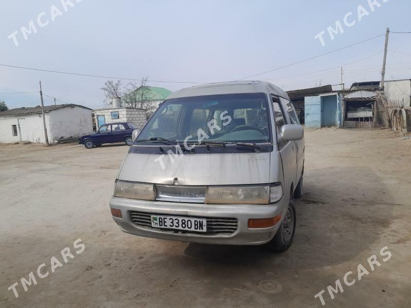 Toyota Town Ace 1993 - 18 000 TMT - Etrek - img 7