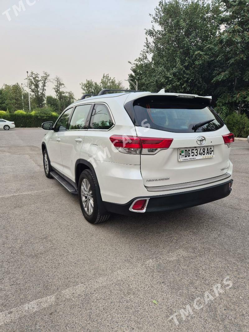 Toyota Highlander 2019 - 450 000 TMT - Aşgabat - img 5