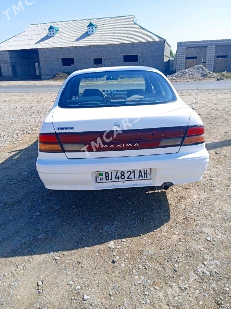 Nissan Maxima 1997 - 44 000 TMT - Ак-Бугдайский этрап - img 2
