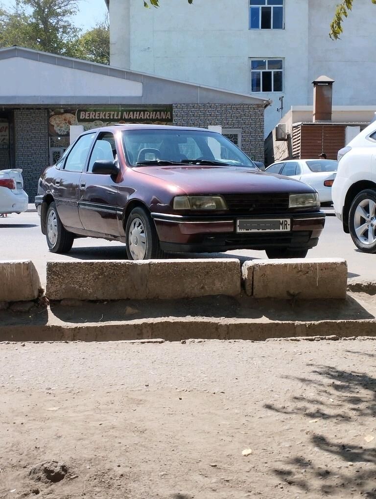Opel Vectra 1991 - 28 000 TMT - Murgap - img 5