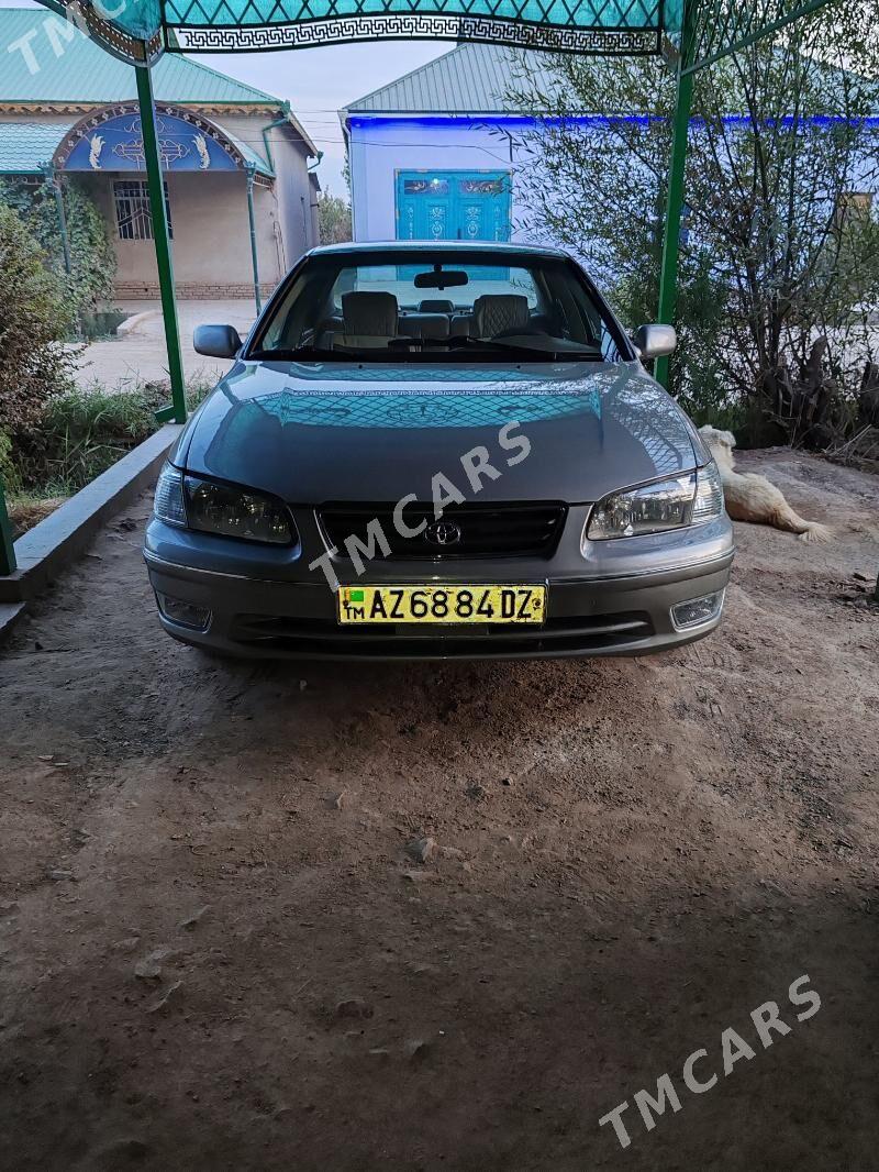 Toyota Camry 1999 - 125 000 TMT - Гурбансолтан Едже - img 2