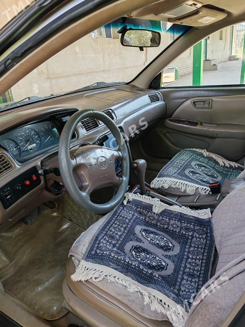 Toyota Camry 1999 - 125 000 TMT - Гурбансолтан Едже - img 4