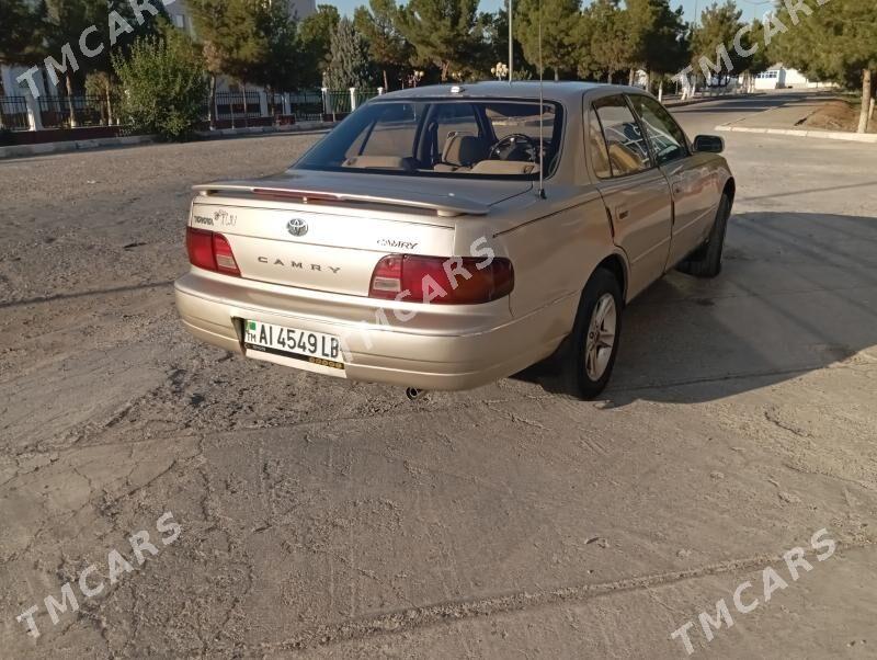 Toyota Camry 1996 - 82 000 TMT - Дянев - img 4
