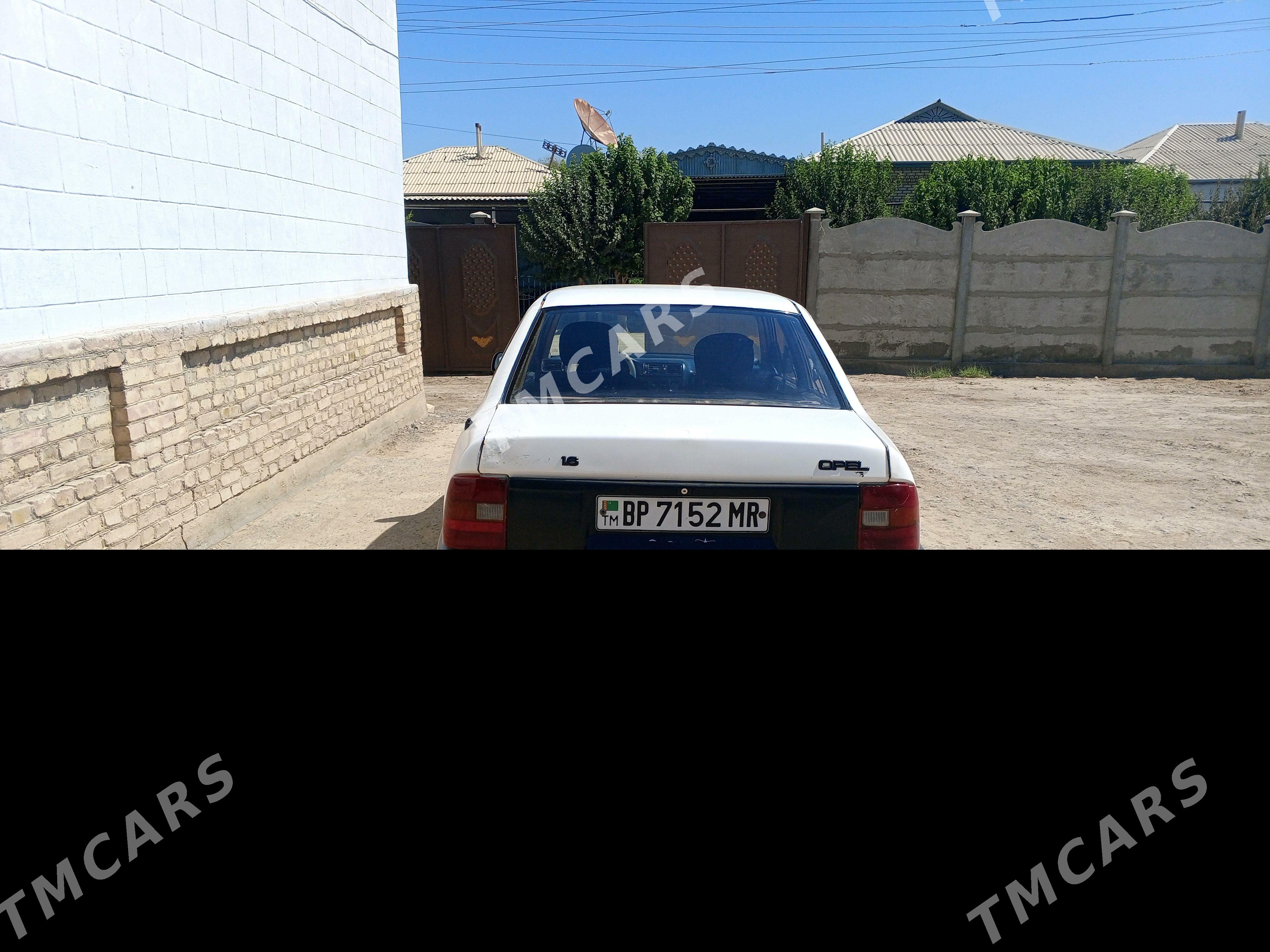 Opel Vectra 1992 - 19 000 TMT - Murgap - img 2