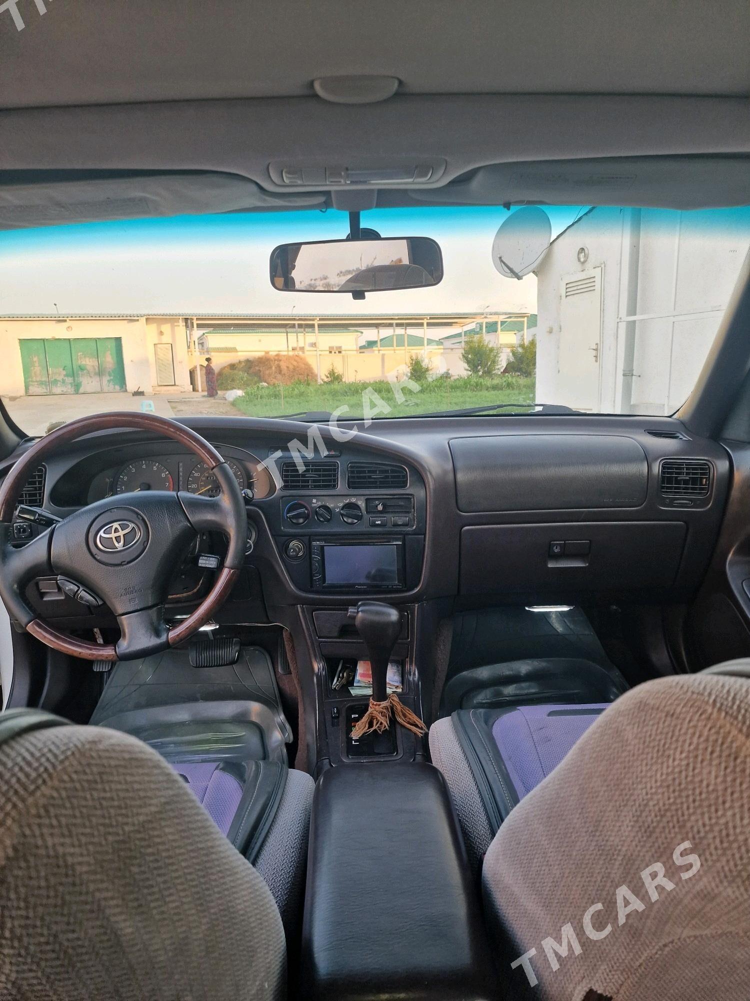 Toyota Camry 1995 - 107 000 TMT - Ашхабад - img 5