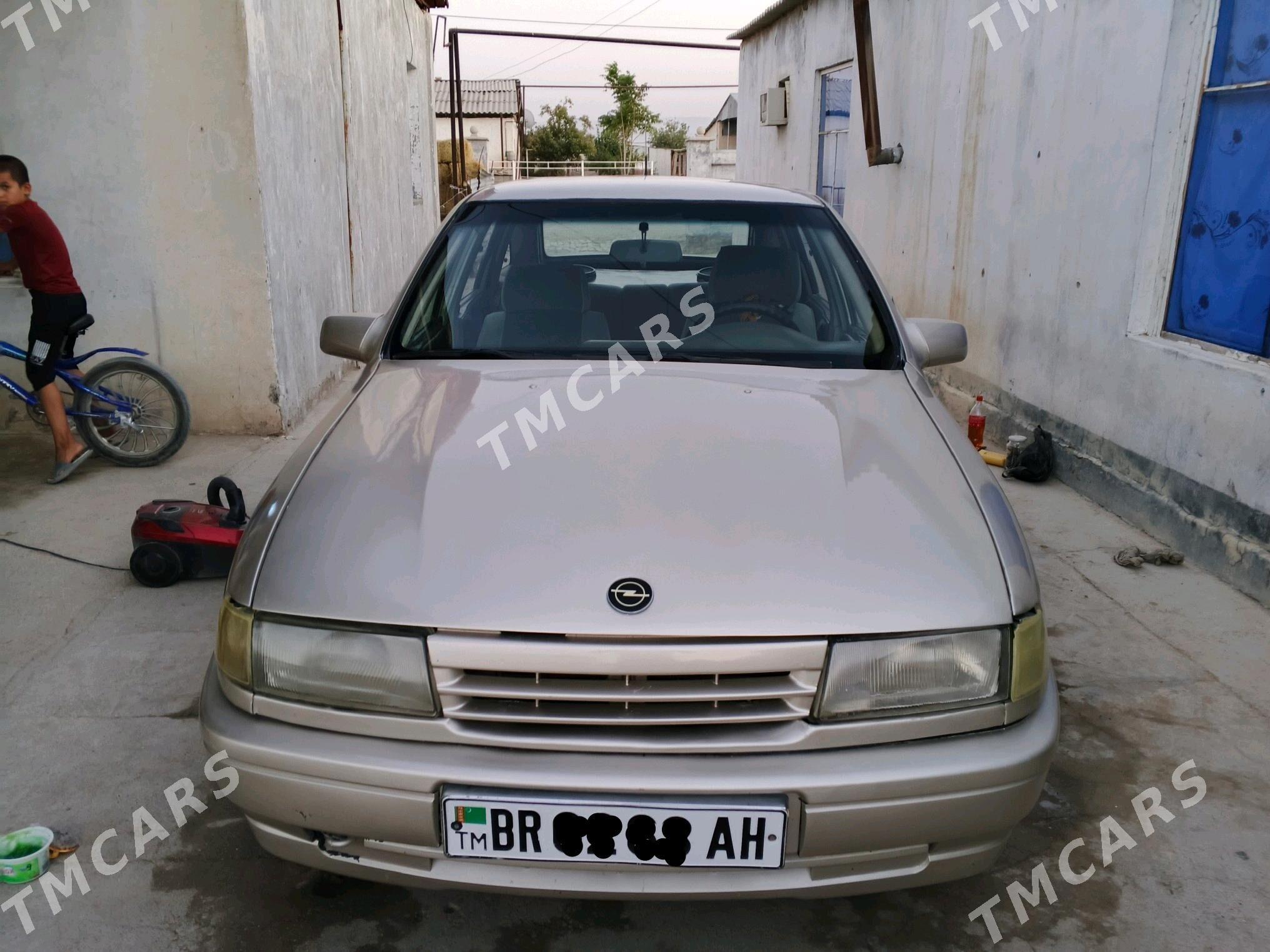 Opel Vectra 1989 - 30 000 TMT - Ýaşlyk - img 2
