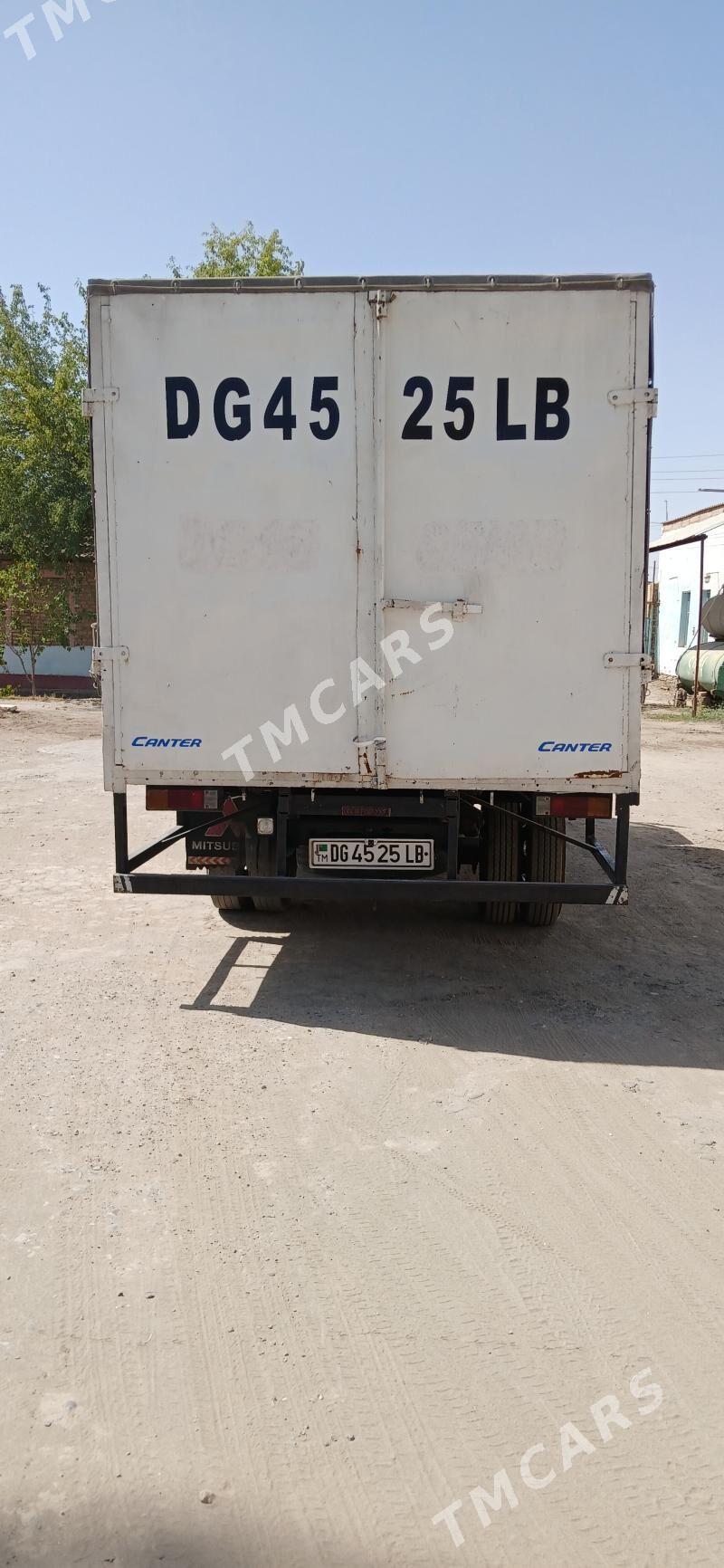 Mitsubishi Canter 2004 - 250 000 TMT - Kerki - img 4