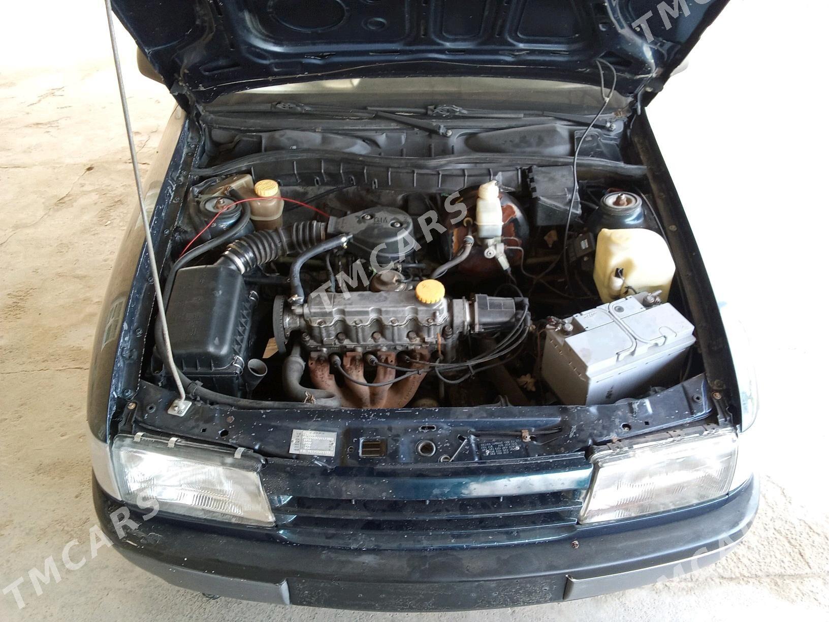 Opel Vectra 1991 - 35 000 TMT - Mary - img 10